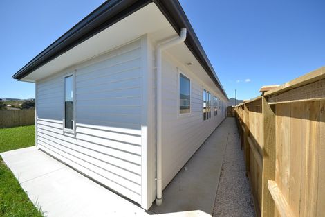 Photo of property in 32 Johns Creek Crescent, Silverdale, 0932