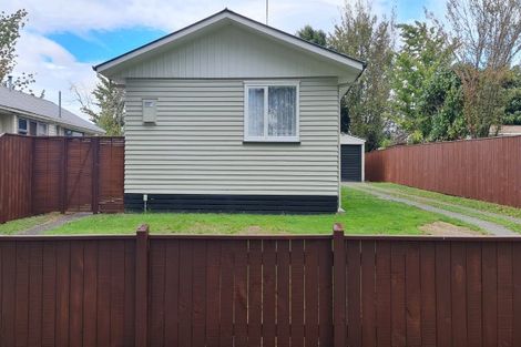 Photo of property in 98 Te Rangitautahanga Road, Turangi, 3334