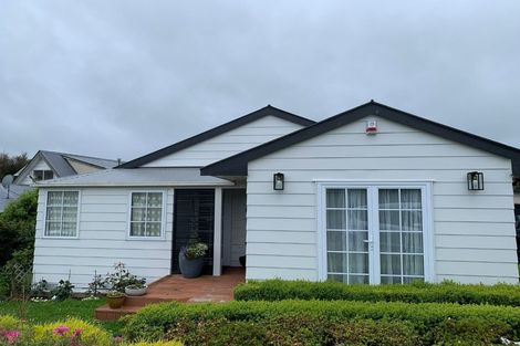 Photo of property in 27 Abilene Crescent, Churton Park, Wellington, 6037