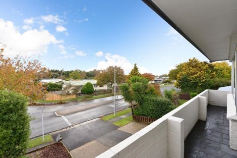 Photo of property in 77 Aberdeen Drive, Dinsdale, Hamilton, 3204