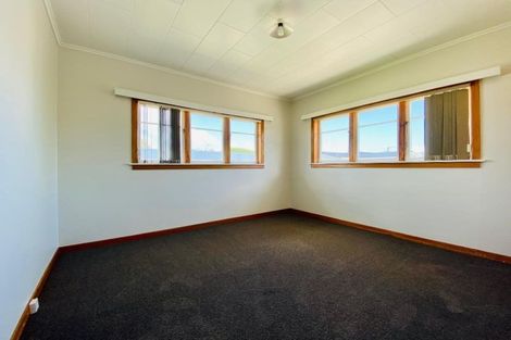 Photo of property in 120 Cutfield Road, Westown, New Plymouth, 4310