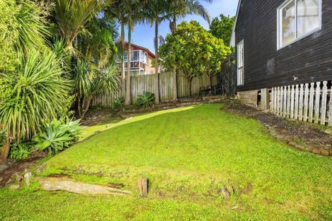 Photo of property in 2/31 Lake Road, Devonport, Auckland, 0624