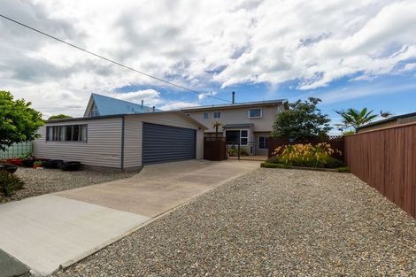Photo of property in 19 Broadsea Avenue, Ruby Bay, Mapua, 7005