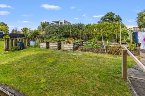 Photo of property in 80b Buller Street, New Plymouth, 4312