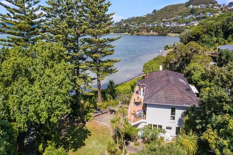 Photo of property in 89 Paremata Road, Paremata, Porirua, 5024