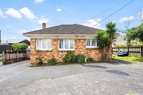 Photo of property in 4039 Great North Road, Glen Eden, Auckland, 0602