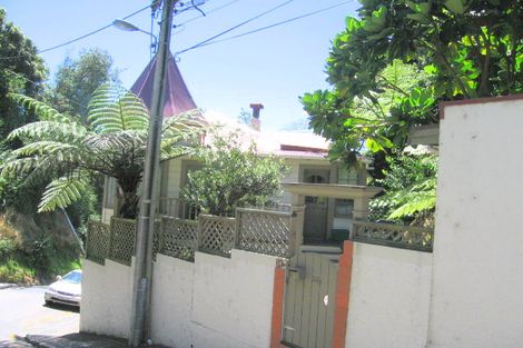 Photo of property in 23 Hay Street, Oriental Bay, Wellington, 6011