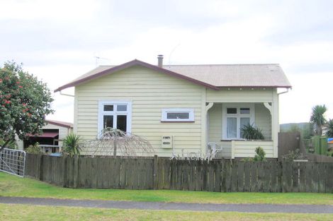 Photo of property in 101a Whitby Place, Whangamata, 3620