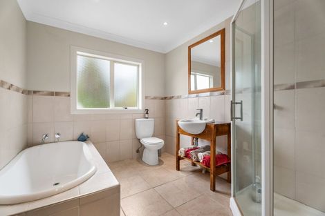 Photo of property in 46a Selwyn Road, Cockle Bay, Auckland, 2014