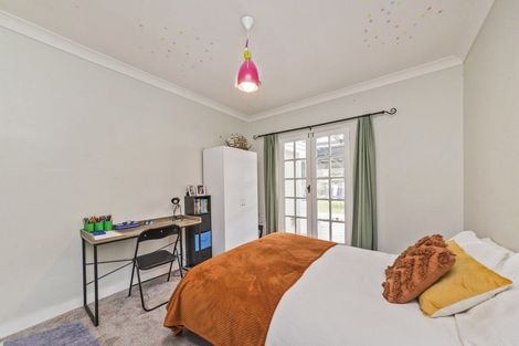 Photo of property in 22 Milverton Avenue, Hokowhitu, Palmerston North, 4410