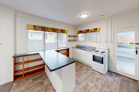 Photo of property in 19 Perrin Place, Kelvin Grove, Palmerston North, 4414