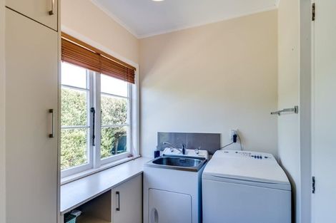 Photo of property in 18 Anderson Road, Taradale, Napier, 4112