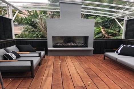 Photo of property in 8b Marama Street, Castor Bay, Auckland, 0620