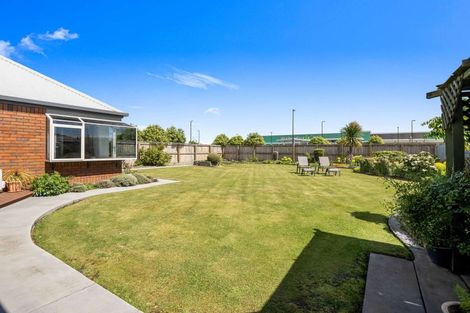 Photo of property in 761 Main North Road, Belfast, Christchurch, 8051