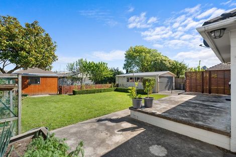 Photo of property in 37 Flower Street, Bryndwr, Christchurch, 8053