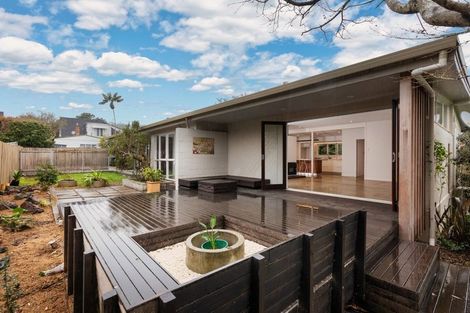 Photo of property in 2/15a Allendale Road, Mount Albert, Auckland, 1025