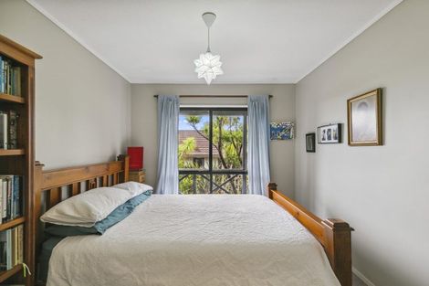 Photo of property in 106b Montgomery Avenue, Karori, Wellington, 6012