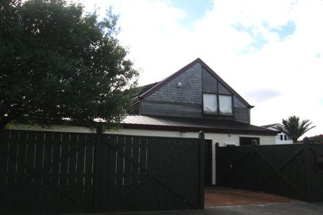 Photo of property in 14 Wai-iti Crescent, Woburn, Lower Hutt, 5010