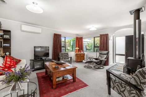 Photo of property in 2d Woodfield Avenue, Roslyn, Palmerston North, 4414