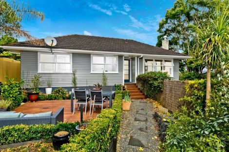 Photo of property in 10 Thomas Rea Place, Te Atatu South, Auckland, 0610