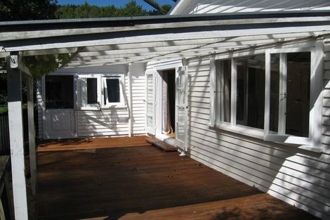 Photo of property in 106 Valley Road, Paraparaumu, 5032