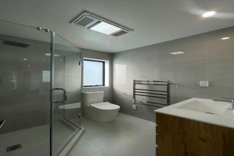 Photo of property in 26b Sandgate Avenue, Botany Downs, Auckland, 2010