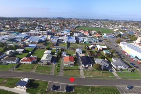 Photo of property in 14 Harbour Street, Foxton, 4814