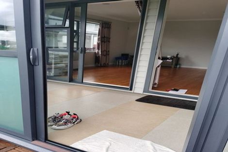 Photo of property in 16 Velma Road, Hillcrest, Auckland, 0627