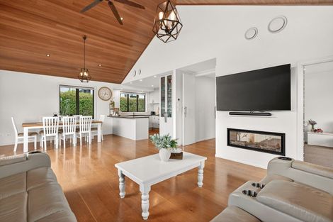 Photo of property in 100 Condor Drive, Pyes Pa, Tauranga, 3112