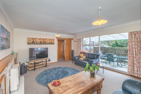 Photo of property in 34 Highbury Drive, Levin, 5510