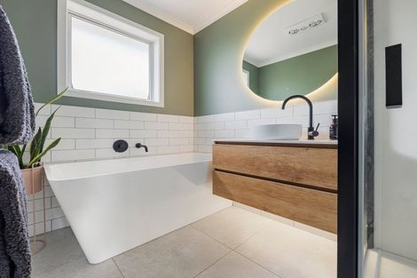 Photo of property in 188 Newcastle Road, Nawton, Hamilton, 3200