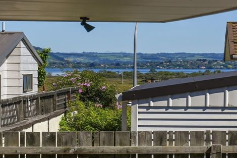 Photo of property in 17 Te Ana Place, Lynmore, Rotorua, 3010