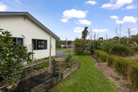 Photo of property in 11 Downer Access Road, Kaukapakapa, 0873