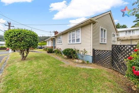 Photo of property in 1 Delaney Drive, Stokes Valley, Lower Hutt, 5019