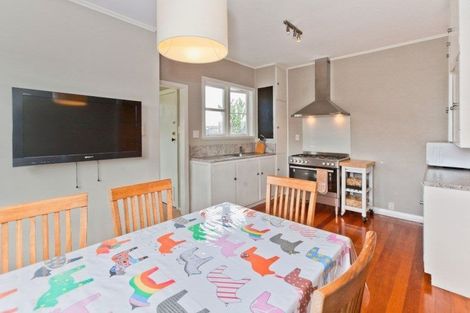 Photo of property in 203 Campbell Road, Greenlane, Auckland, 1061