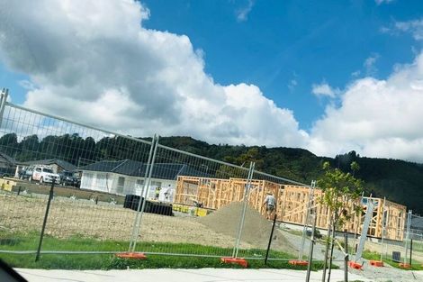 Photo of property in 44 Buddle Road, Wallaceville, Upper Hutt, 5018