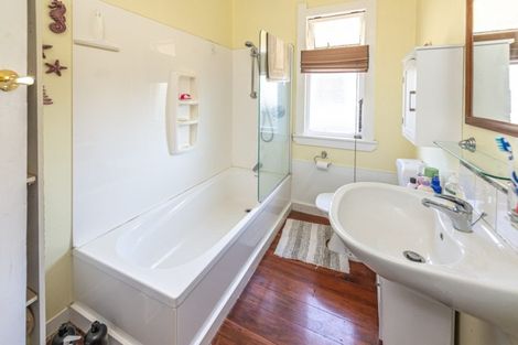 Photo of property in 18 Field Street, Aramoho, Whanganui, 4500