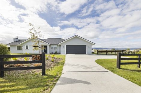 Photo of property in 25 Hartwell Drive, Kelvin Grove, Palmerston North, 4470