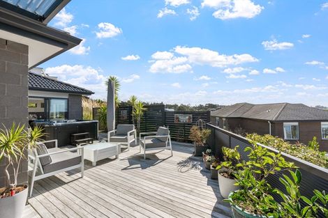 Photo of property in 23 Woodridge Drive, Stanmore Bay, Whangaparaoa, 0932