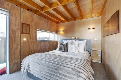 Photo of property in 29 Third Avenue, Urenui, 4377