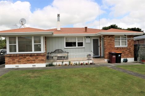 Photo of property in 21 Henare Street, West End, Palmerston North, 4412