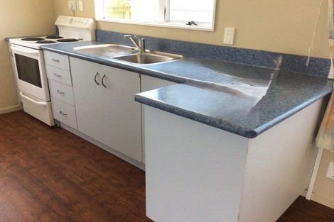 Photo of property in 11 Chatsworth Place, Highbury, Palmerston North, 4412