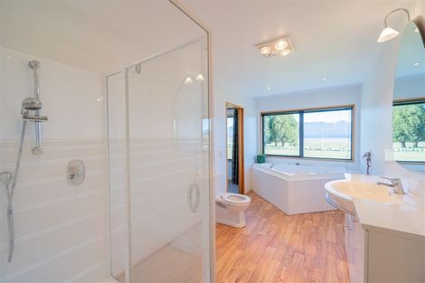 Photo of property in 454b Te Anau Milford Highway, Te Anau, 9679