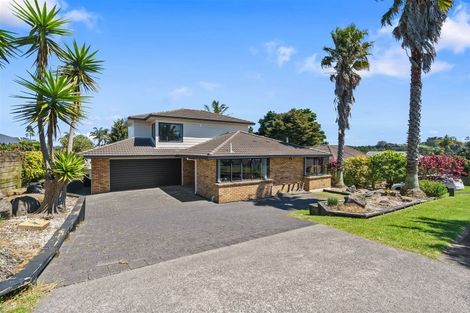Photo of property in 44 Wairere Road, The Gardens, Auckland, 2105