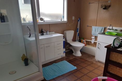 Photo of property in 2 Shepherds Road, Papakura, 2110