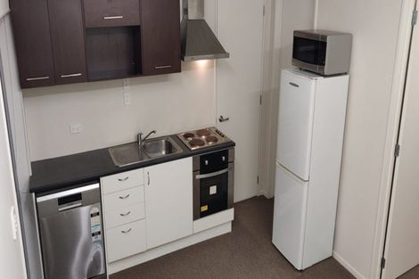 Photo of property in 5 Hazel Glen, Bayview, Auckland, 0629