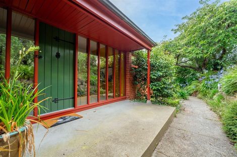 Photo of property in 16 Solway Street, Holmes Hill, Oamaru, 9401