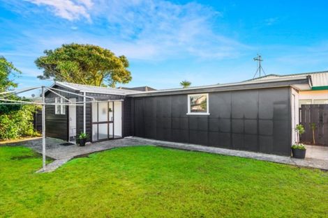 Photo of property in 42 Storey Avenue, Forest Lake, Hamilton, 3200