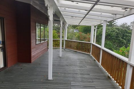 Photo of property in 28 Pohutukawa Avenue, Red Beach, 0932