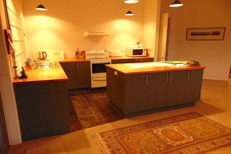 Photo of property in 8 Rutland Street, Picton, 7220